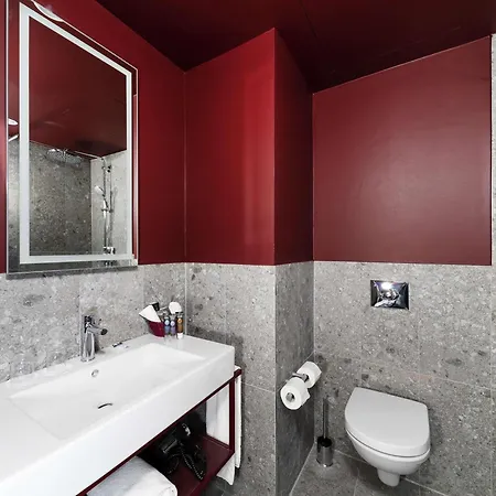 Novotel Hotel 4*