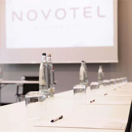 Novotel ホテル 4*