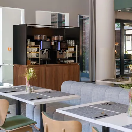Novotel 4*